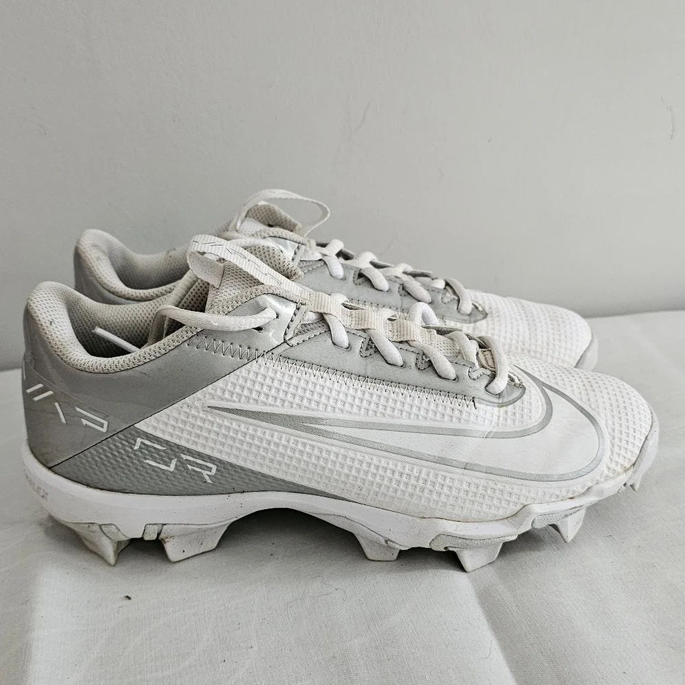 NIKE Phantom White & Gray Youth Sports Cleats, Shoes